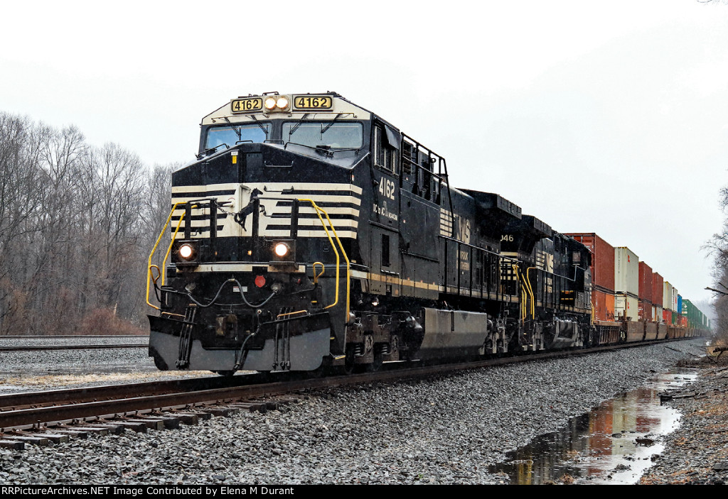 NS 4162 on 25Z